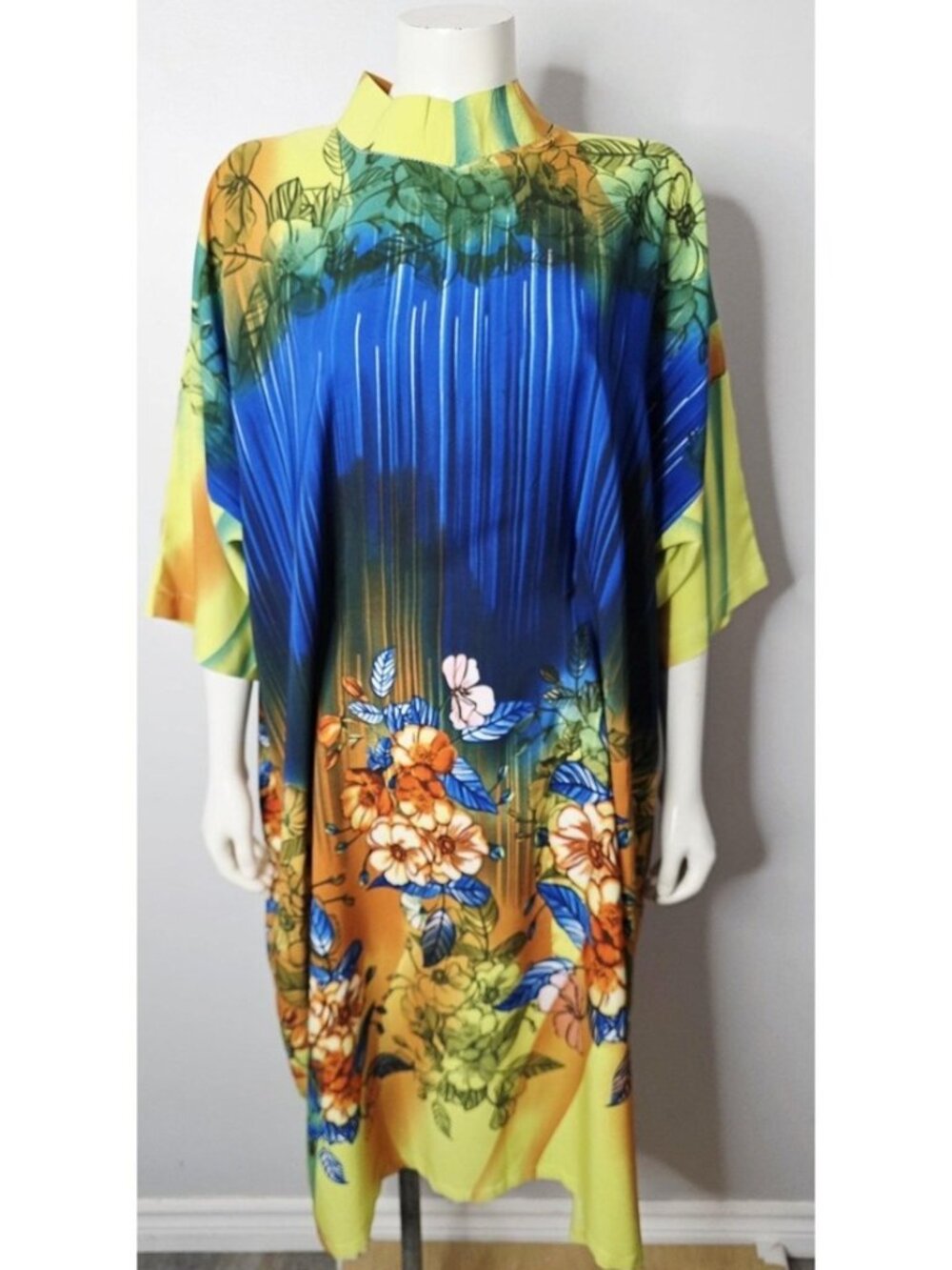 Vintage 1970s Tropical Floral‎ Print Kaftan with Inner Waist Ties